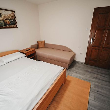 B&B Passage Sremska Mitrovica Zewnętrze zdjęcie