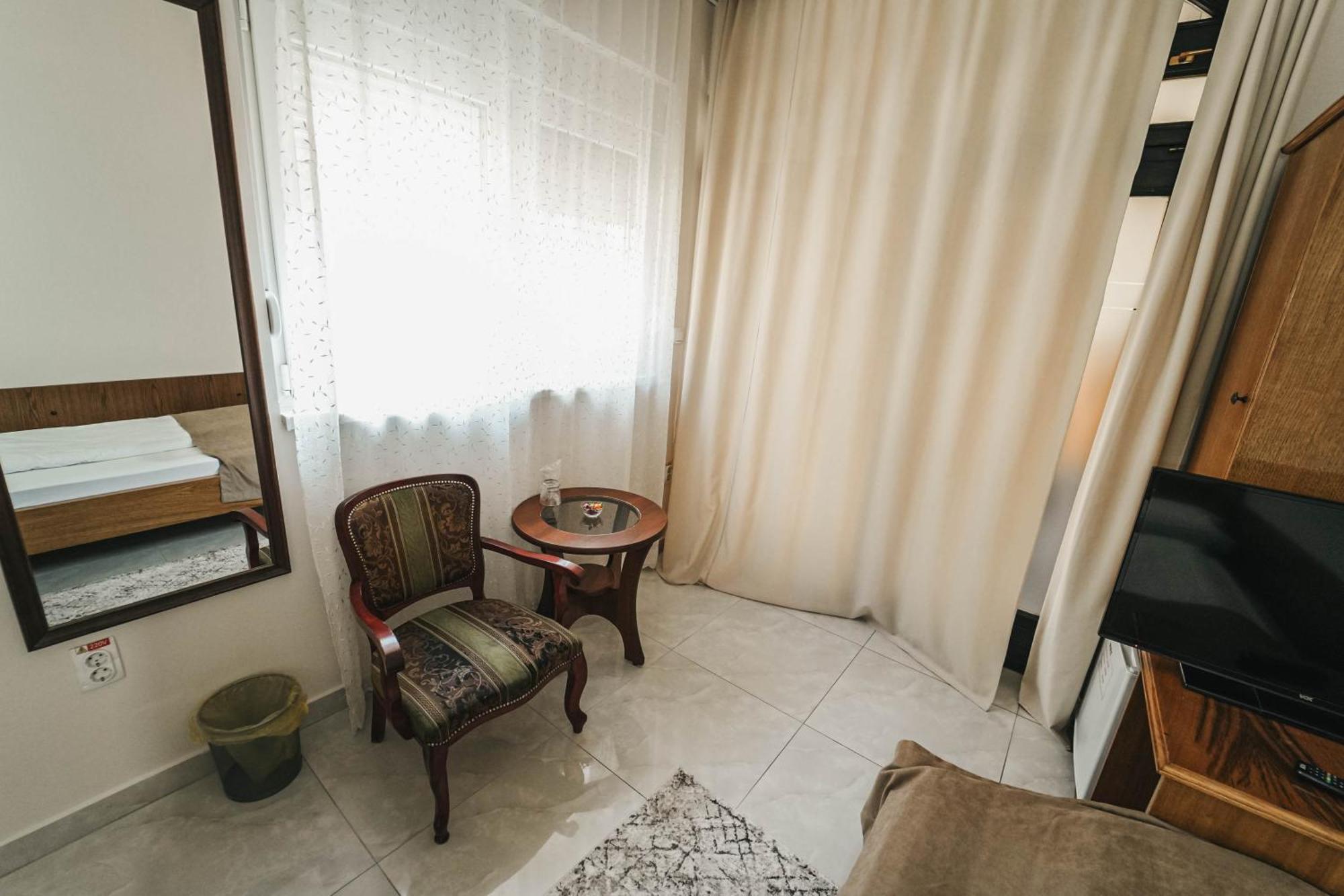 B&B Passage Sremska Mitrovica Zewnętrze zdjęcie